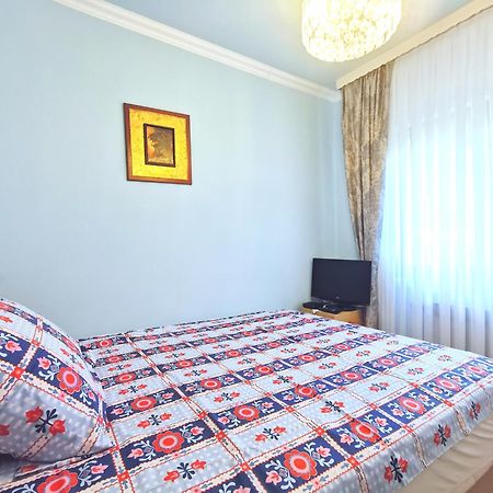 Apartments Mira Kaštela Екстериор снимка